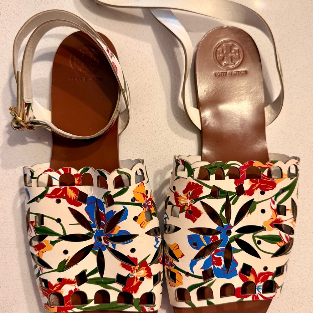 Tory Burch May Perforated Floral Leather Sandals Size 11